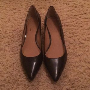 Calvin Klein black gold short heels